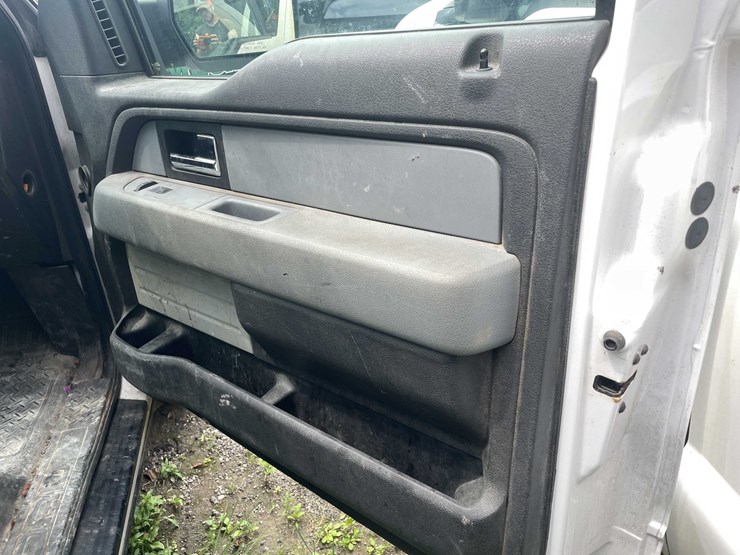 2014-ford-f150-xl-image-59