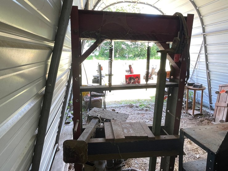 #3320-•-arbor-press-stand-image-7