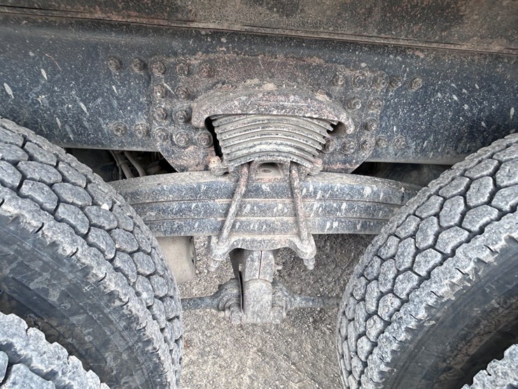 2016-western-star-4700-image-23