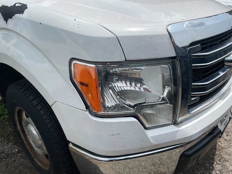 2014-ford-f150-xl-image-13