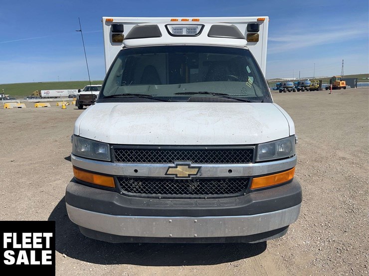 2020-chevrolet-express-s/a-ambulance-image-9