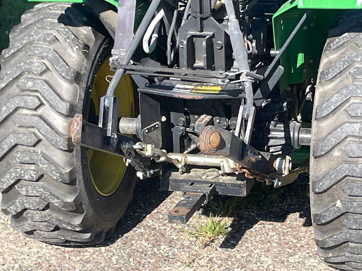 john-deere-4010-image-33