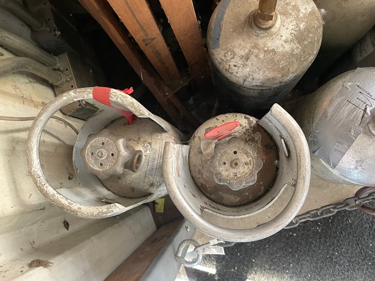 #4054-•-assorted-air-tanks-image-8