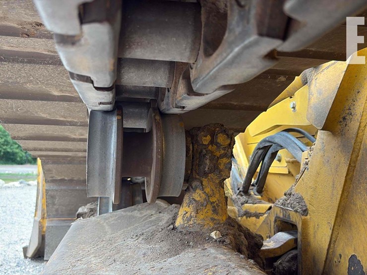 2014-komatsu-d51pxi-22-image-29