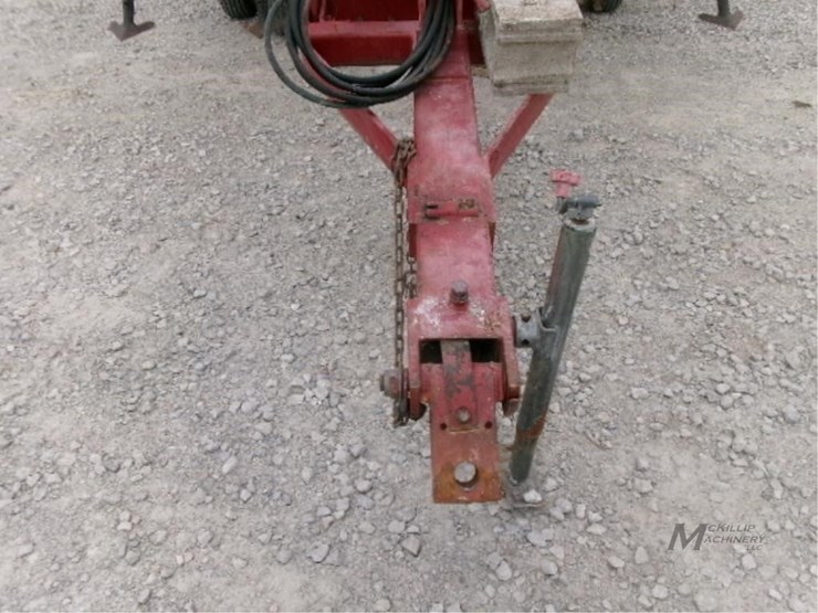 case-ih-4300-image-4