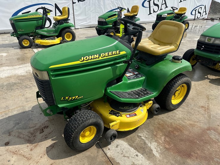 john-deere-lx277-aws-image-1