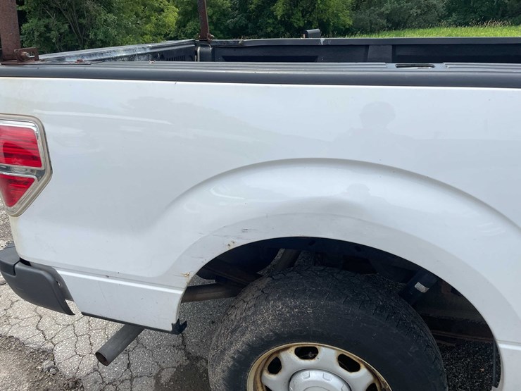 2014-ford-f150-xl-image-23