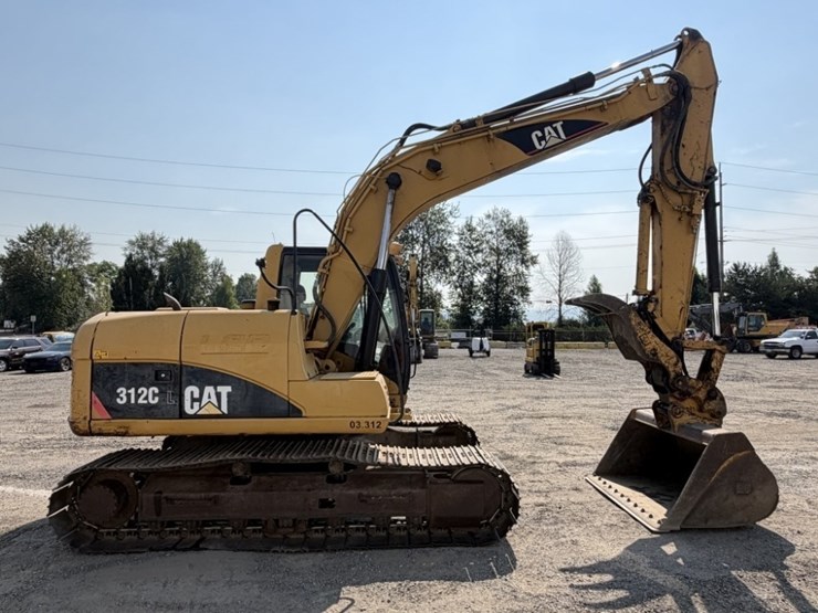 2004-caterpillar-312-image-3