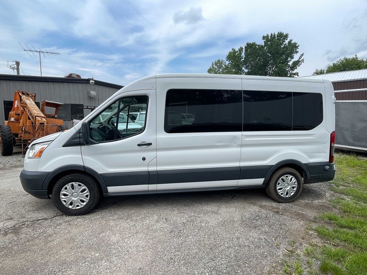 2018-ford-transit-image-8