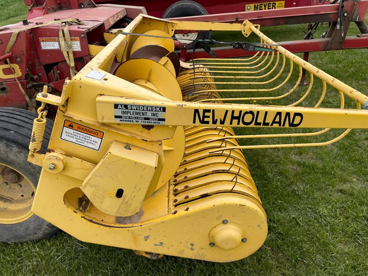 #1033-•-hew-holland-790-chopper-with-hay-head-image-24