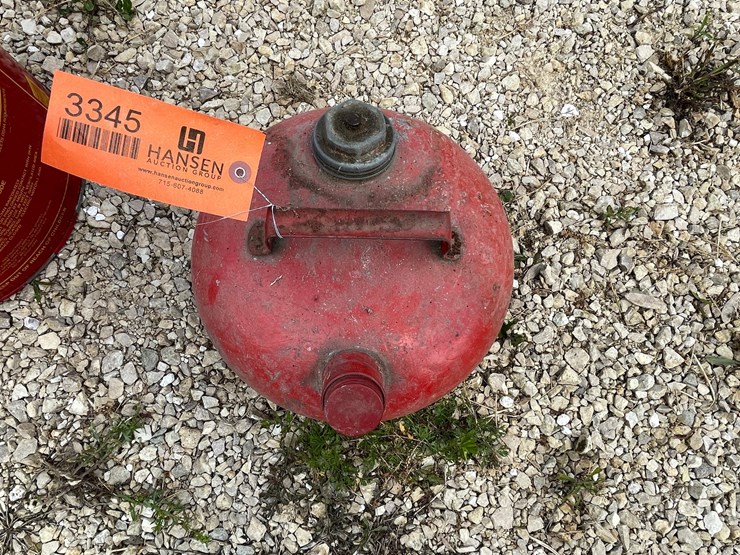 #3345-•-(2)-metal-gas-cans-image-9