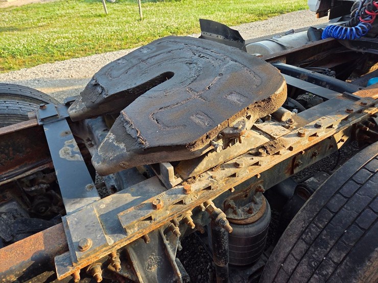 1999-mack-ch613-image-26