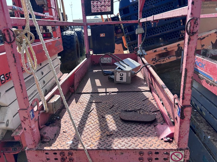 #39046-•-skyjack-sj1113219-scissor-lift-|-for-parts/repairs-image-3