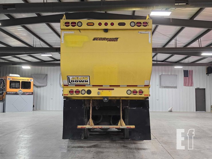 2016-mack-leu613-image-8
