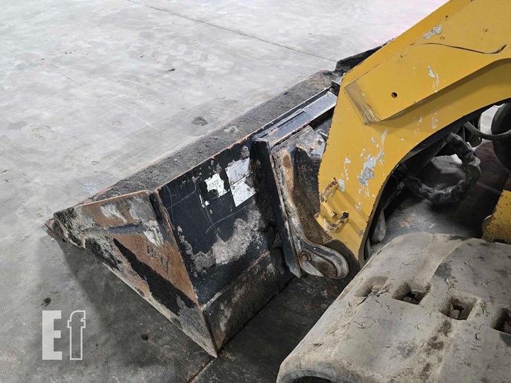 2018-caterpillar-289d-image-12