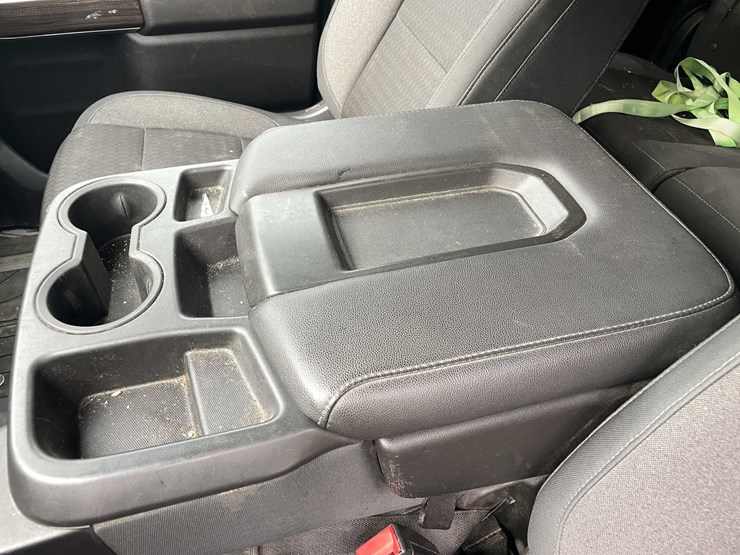 2020-chevrolet-1500-image-60