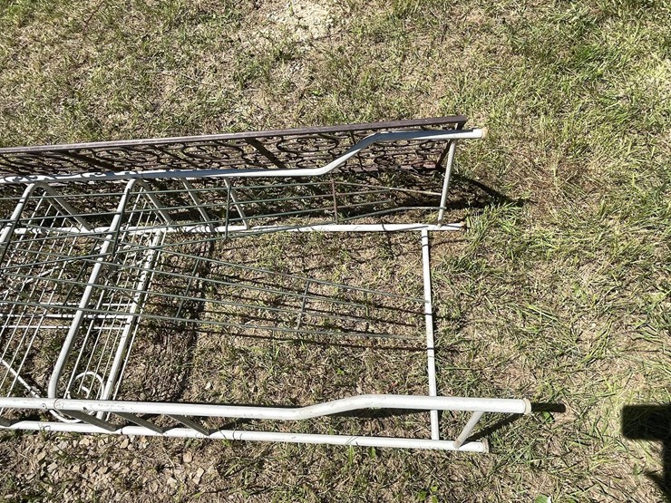 #3314-•-metal-shelf-and-trellis-image-10