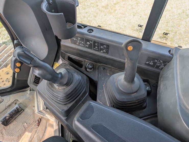 caterpillar-d5-image-22