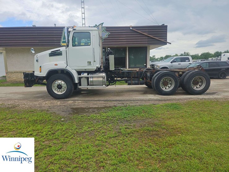2014-western-star-4700-image-6