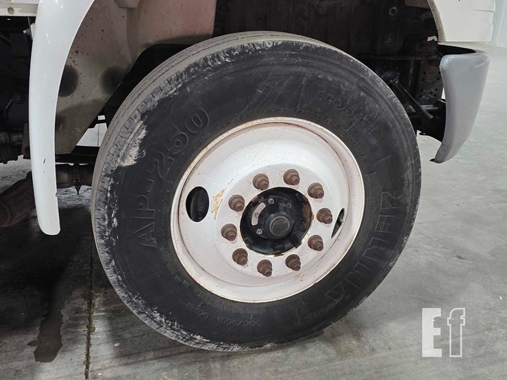 2017-international-durastar-4400-image-25