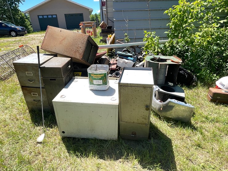 #3305-•-scrap-iron-pile-image-2