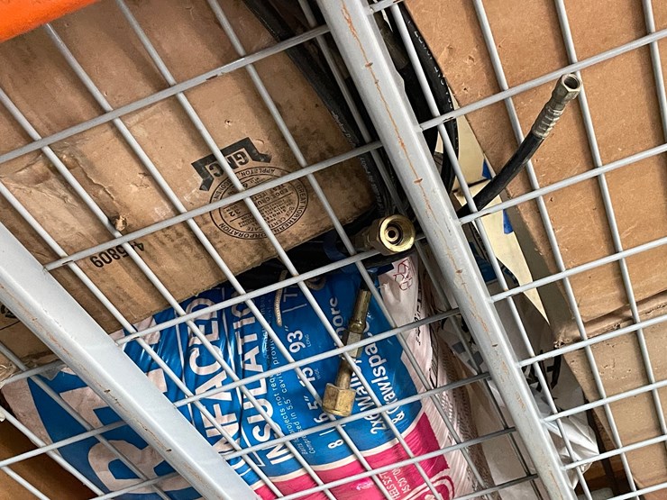 #4053-•-contents-of-top-shelf-image-6