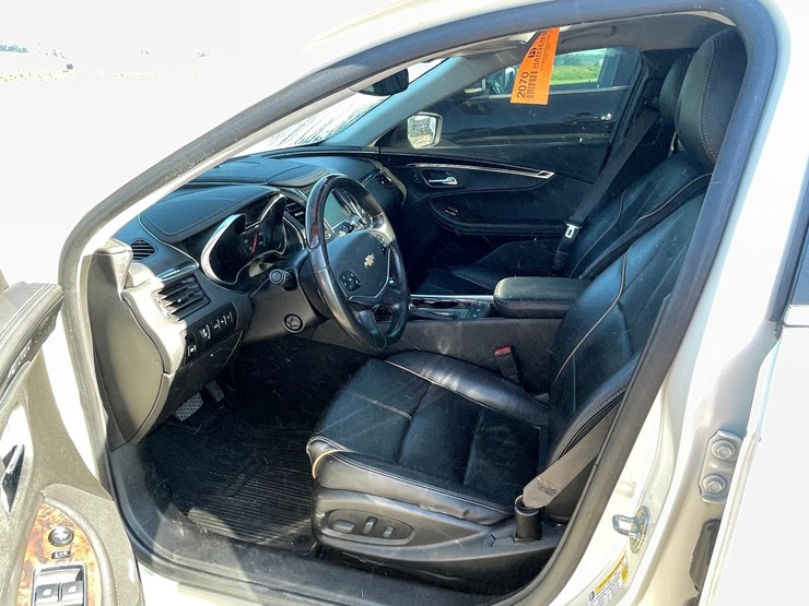 #1010-•-2014-chevy-impala-ltz-(has-wi-title)-image-22