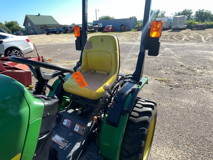 john-deere-4010-image-9