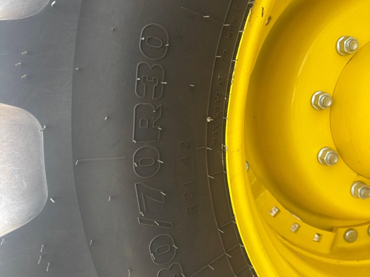 2020-john-deere-6155r-image-13