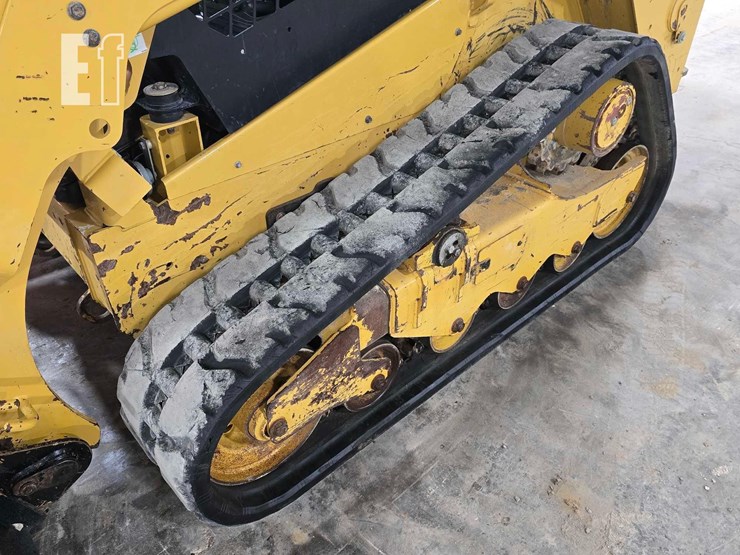 2022-caterpillar-259d3-image-31