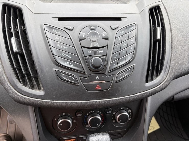 2016-ford-escape-image-29