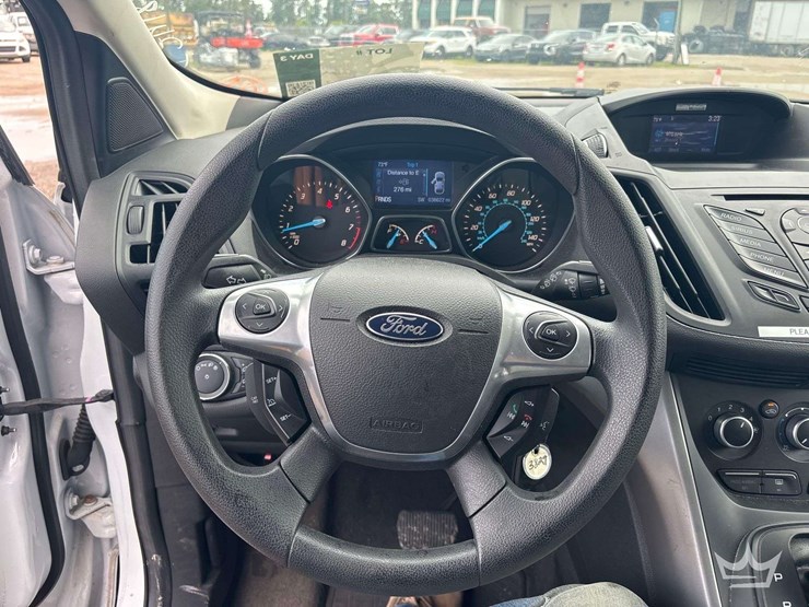 2014-ford-escape-image-8