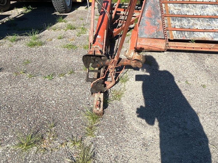 #1025-•-allis-chalmers-10-roto-baler-image-13