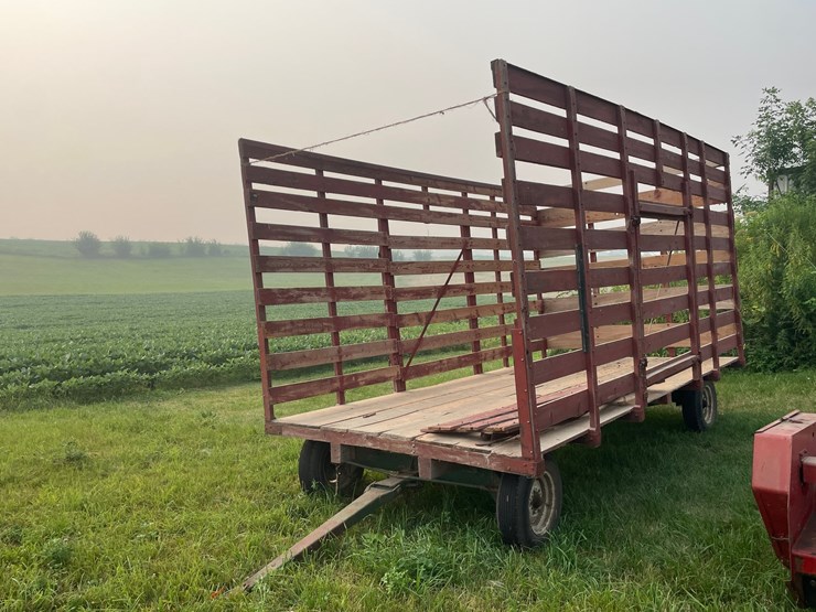 #2268-•-16'-hay-wagon-image-1