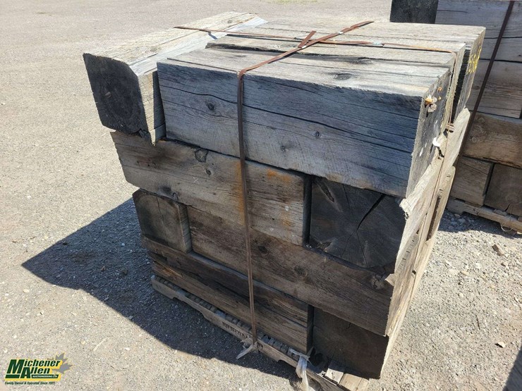pallet-of-lumber-blocks-36"x12"x12-image-4
