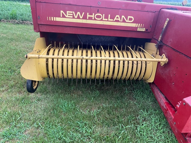 new-holland-570-image-24