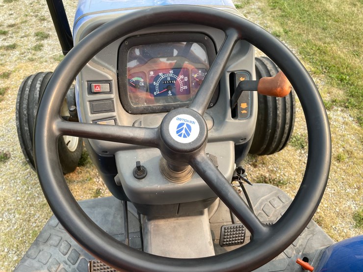 2004-new-holland-tn60a-image-16