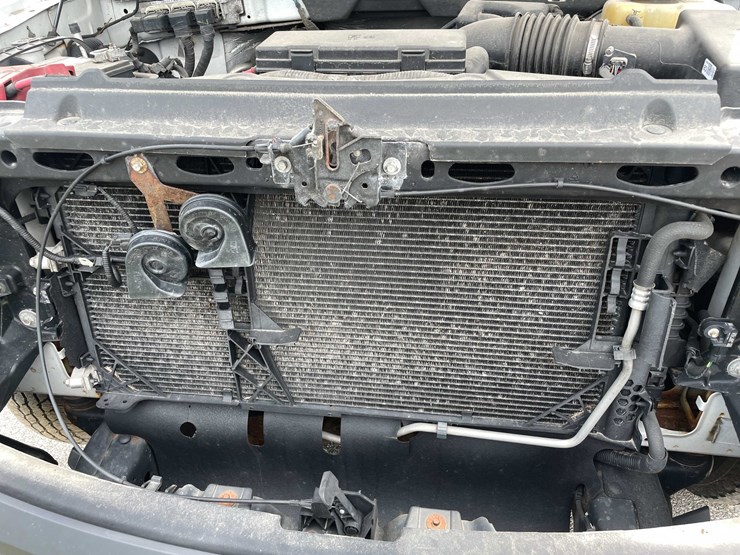 2014-ford-f150-xl-image-51