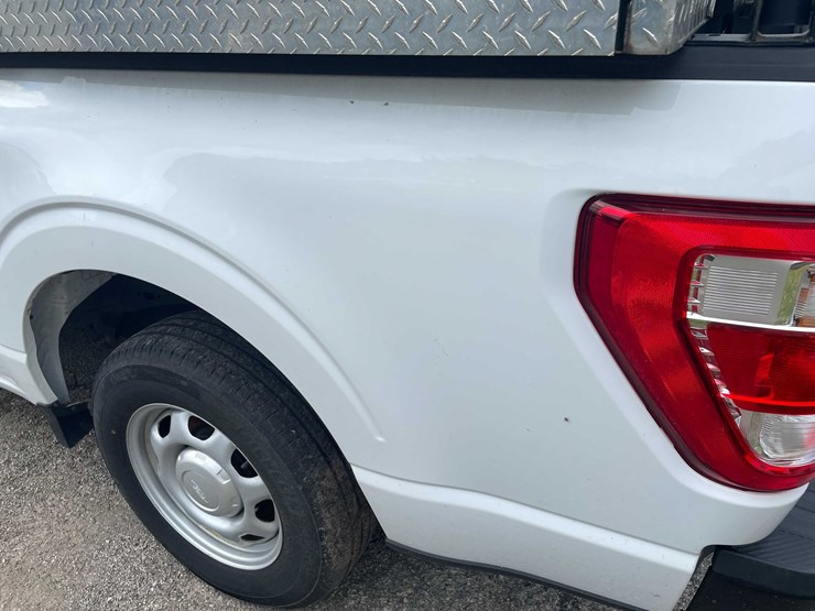 2023-ford-f150-xl-image-37