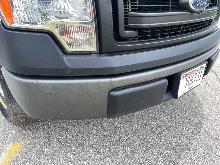 2014-ford-f150-xl-image-12