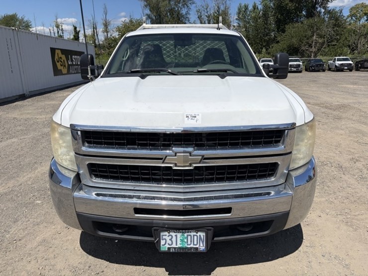 2007-chevrolet-silverado-2500-image-8
