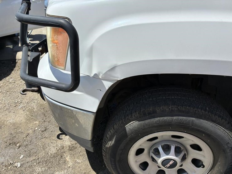 2012-gmc-sierra-3500-image-7