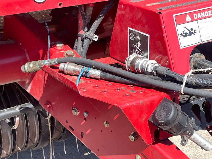 case-ih-rbx561-image-31