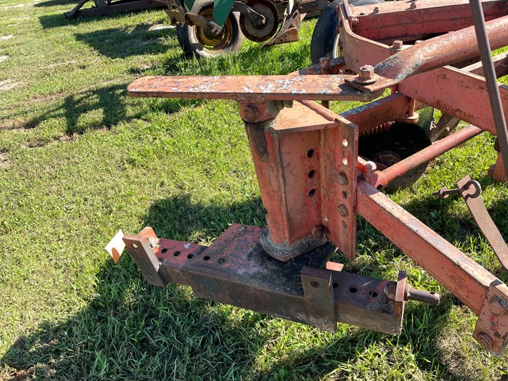 #2094-•-massey-ferguson-plow-image-11