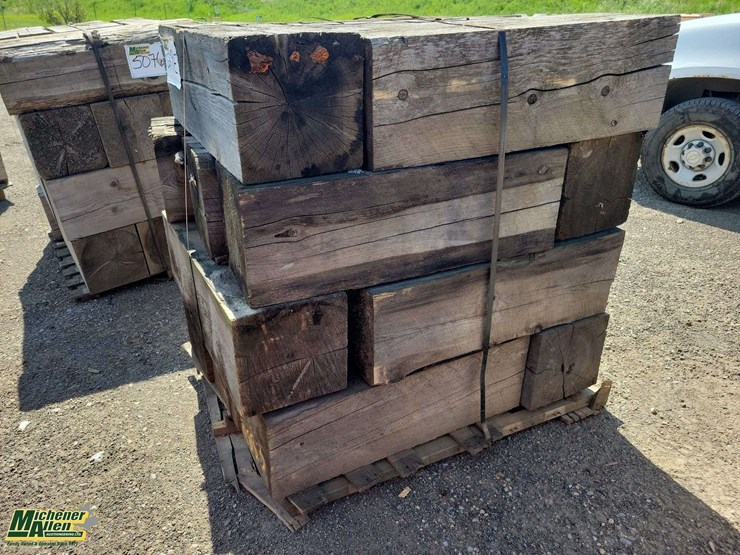 pallet-of-lumber-blocks-(36"x12"x12")-image-3