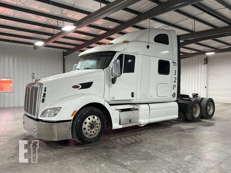 2012-peterbilt-587-image-1