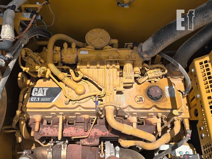 2017-caterpillar-323fl-image-26