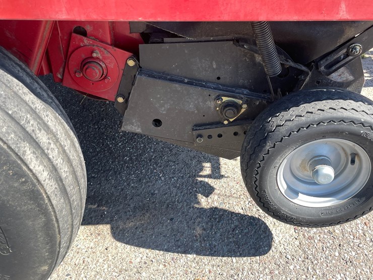 case-ih-rbx561-image-38