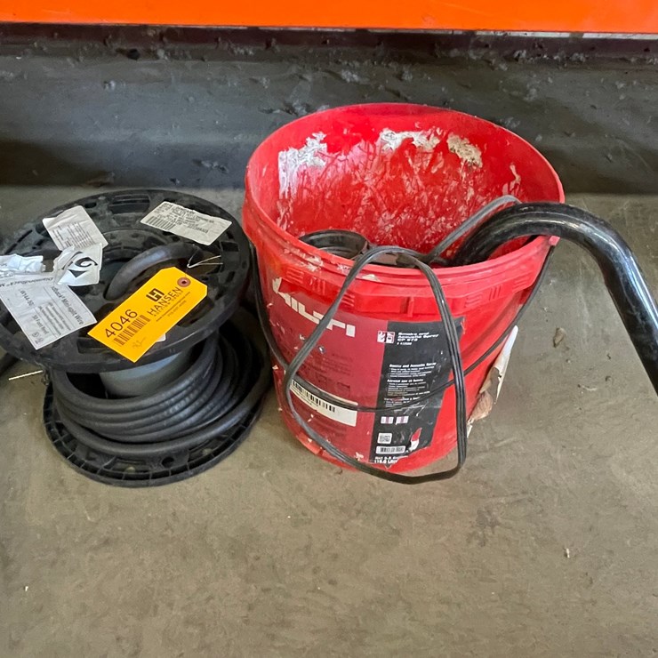 #4046 • Mini Split Wire and Battery Charger