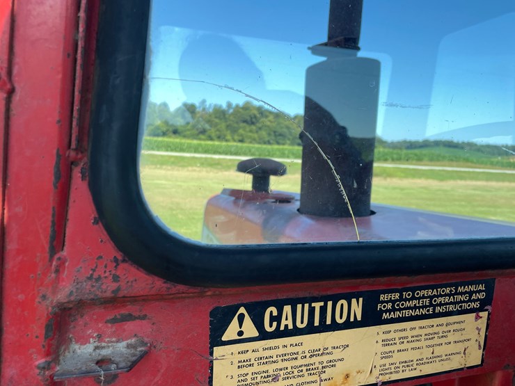 massey-ferguson-1085-image-41